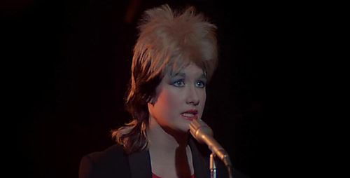 FABULOUS STAINS - Laura Dern