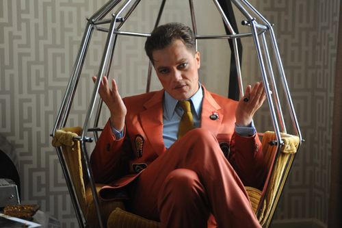 RUNAWAYS Michael Shannon