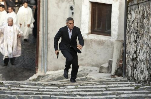 AMERICAN Clooney Stairs