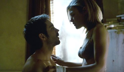 30 DAYS OF NIGHT DARK DAYS Kiele Sanchez Shower 30 DAYS OF NIGHT DARK DAYS Kiele Sanchez Shower