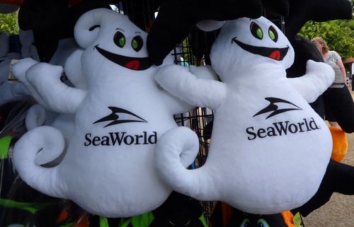 Sea World Spooktacular 17