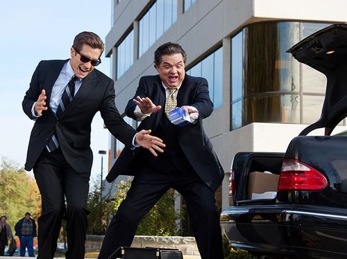 LOVE AND OTHER DRUGS Still 2