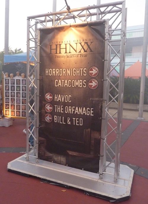 Halloween Horror Nights 20 35