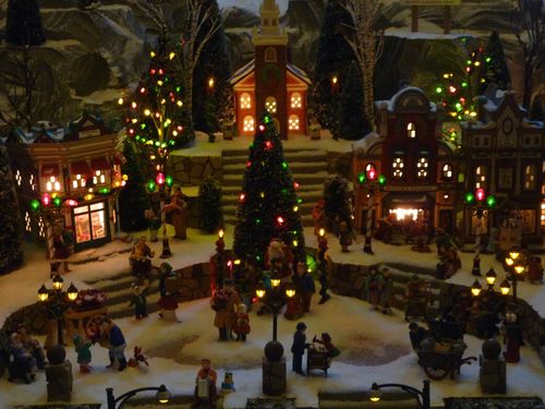 Walt Disney World Hotel Christmas 6