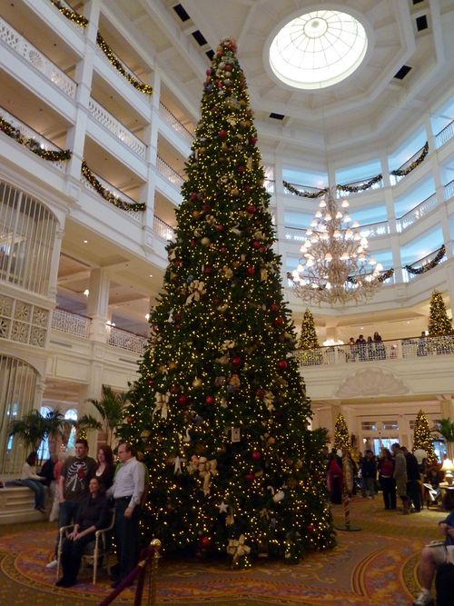 Walt Disney World Hotel Christmas 21