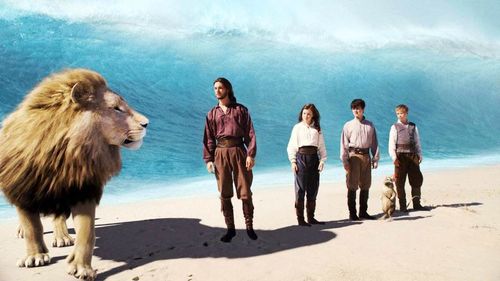 CHRONICLES OF NARNIA VOYAGE OF THE DAWN TREADER Still 1