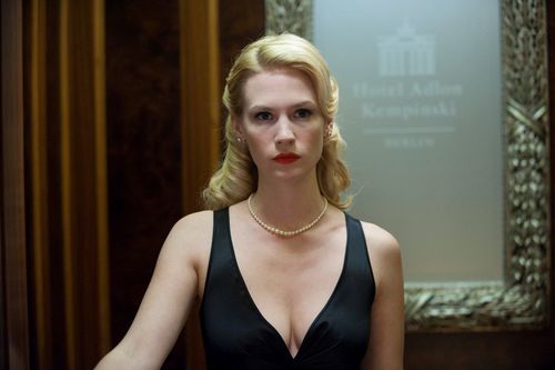 UNKNOWN January Jones UNKNOWN January Jones