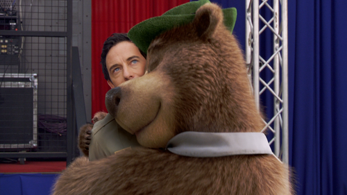 YOGI BEAR Hug