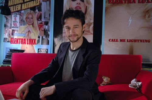 ELEKTRA LUXX Joseph Gordon-Levitt ELEKTRA LUXX Joseph Gordon-Levitt