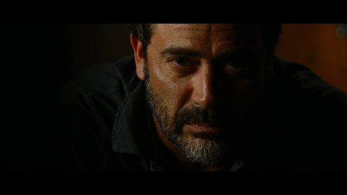 RESIDENT Jeffrey Dean Morgan RESIDENT Jeffrey Dean Morgan