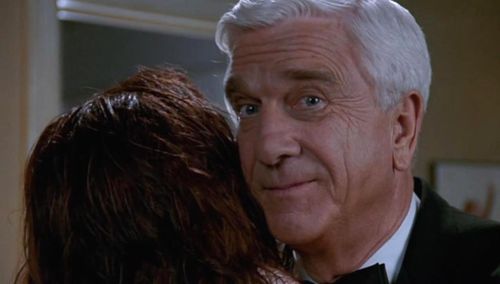 NAKED GUN 2 Leslie Nielsen