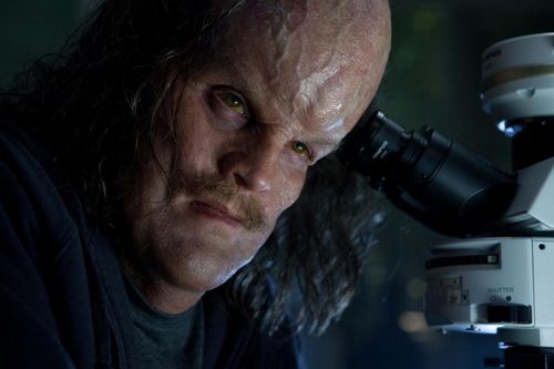 GREEN LANTERN Peter Sarsgaard