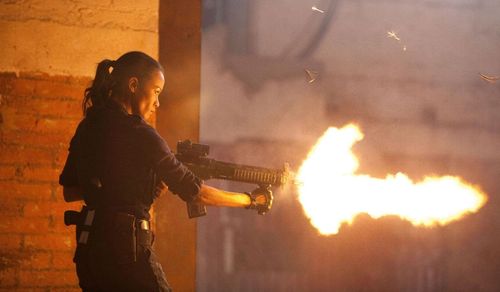 COLOMBIANA Zoe Saldana 2