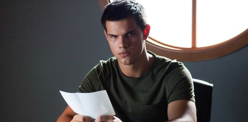ABDUCTION Taylor Lautner 2