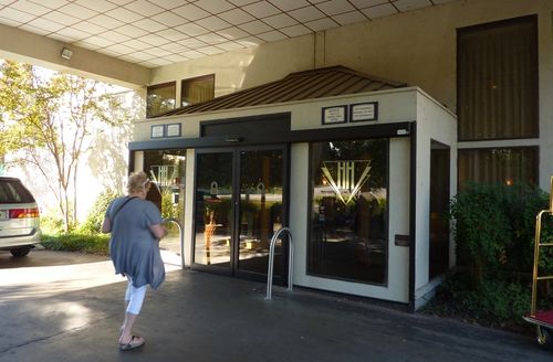 Elvis Presley's Heartbreak Hotel Memphis 27