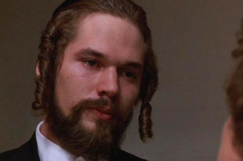 A STRANGER AMONG US Eric Thal