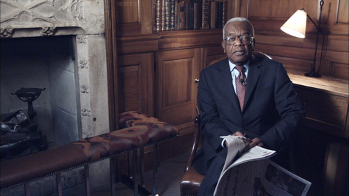 00011.m2ts_snapshot_18.30_[2012.08.14_14.50.39]