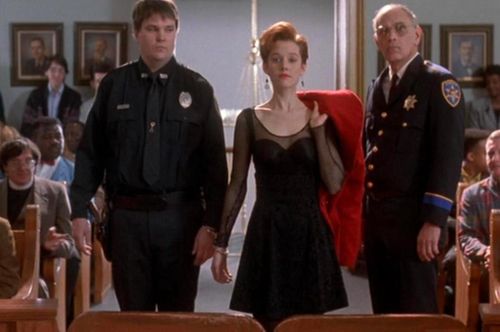 GUN IN BETTY LOU'S HANDBAG Penelope Ann Miller