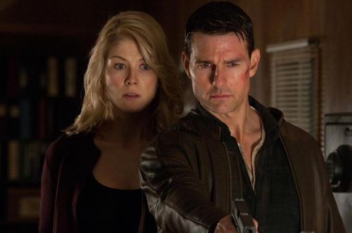 JACK REACHER Tom Cruise Rosamund Pike JACK REACHER Tom Cruise Rosamund Pike