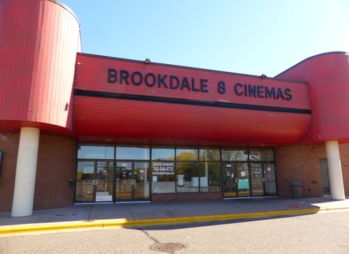BROOKDALE 8 Cinemas Brooklyn Center, MN 3