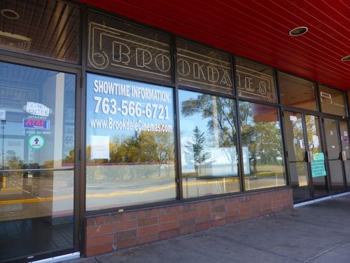 BROOKDALE 8 Cinemas Brooklyn Center, MN 7