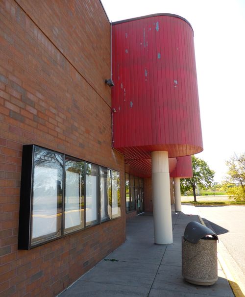 BROOKDALE 8 Cinemas Brooklyn Center, MN 10