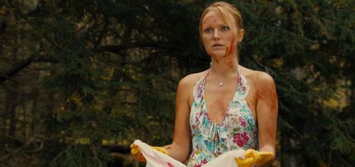 COTTAGE COUNTRY Malin Akerman
