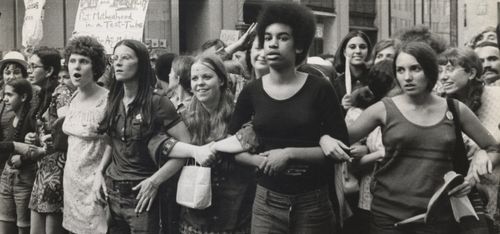 SHE'S BEAUTIFUL WHEN SHE'S ANGRY