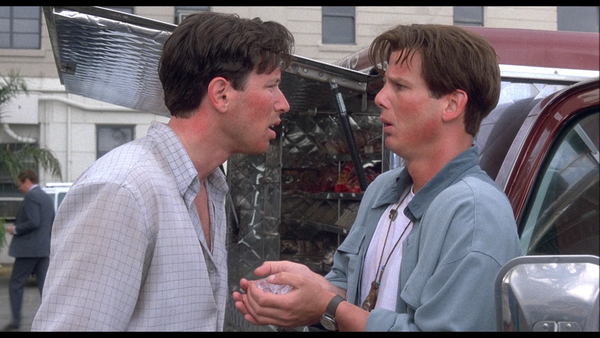 00004.m2ts_snapshot_00.43.53_[2015.03.28_23.51.12]