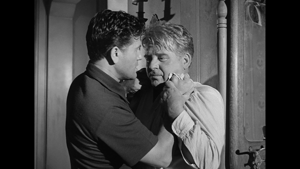 00004.m2ts_snapshot_01.05.40_[2015.07.30_23.12.37]