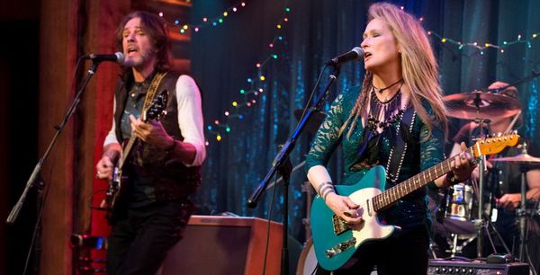 RICKI AND THE FLASH 1