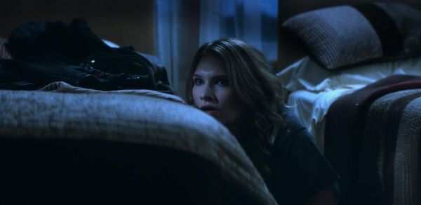 THE GIRL IN THE PHOTOGRAPHS 3