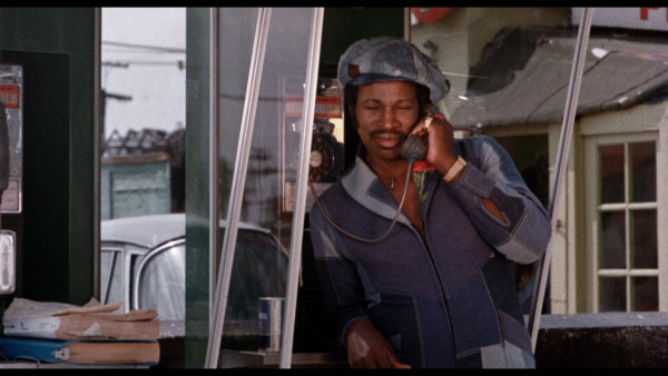 00022.m2ts_snapshot_00.24.41_[2016.06.05_08.14.52]