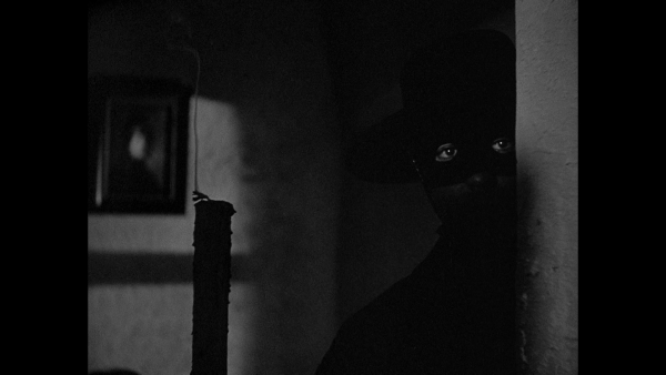 00004.m2ts_snapshot_00.27.13_[2016.07.27_20.53.45]