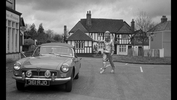 00004.m2ts_snapshot_00.44.32_[2016.09.23_05.59.44]