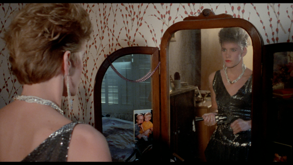 00000.m2ts_snapshot_00.48.08_[2016.10.05_13.56.35]