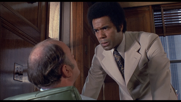 00004.m2ts_snapshot_00.16.11_[2016.10.07_22.19.04]