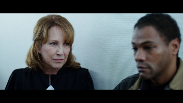 00000.m2ts_snapshot_01.40.21_[2016.10.05_13.41.36]