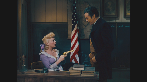 00004.m2ts_snapshot_00.50.42_[2016.11.04_22.43.39]