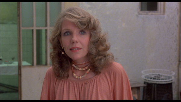 00004.m2ts_snapshot_00.40.28_[2016.12.04_07.03.04]