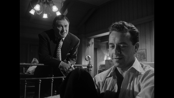 00004.m2ts_snapshot_00.04.54_[2017.04.23_13.19.04]