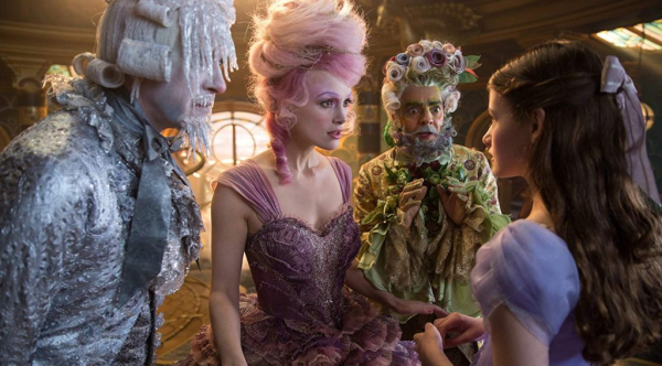 NUTCRACKER AND THE FOUR REALMS 1